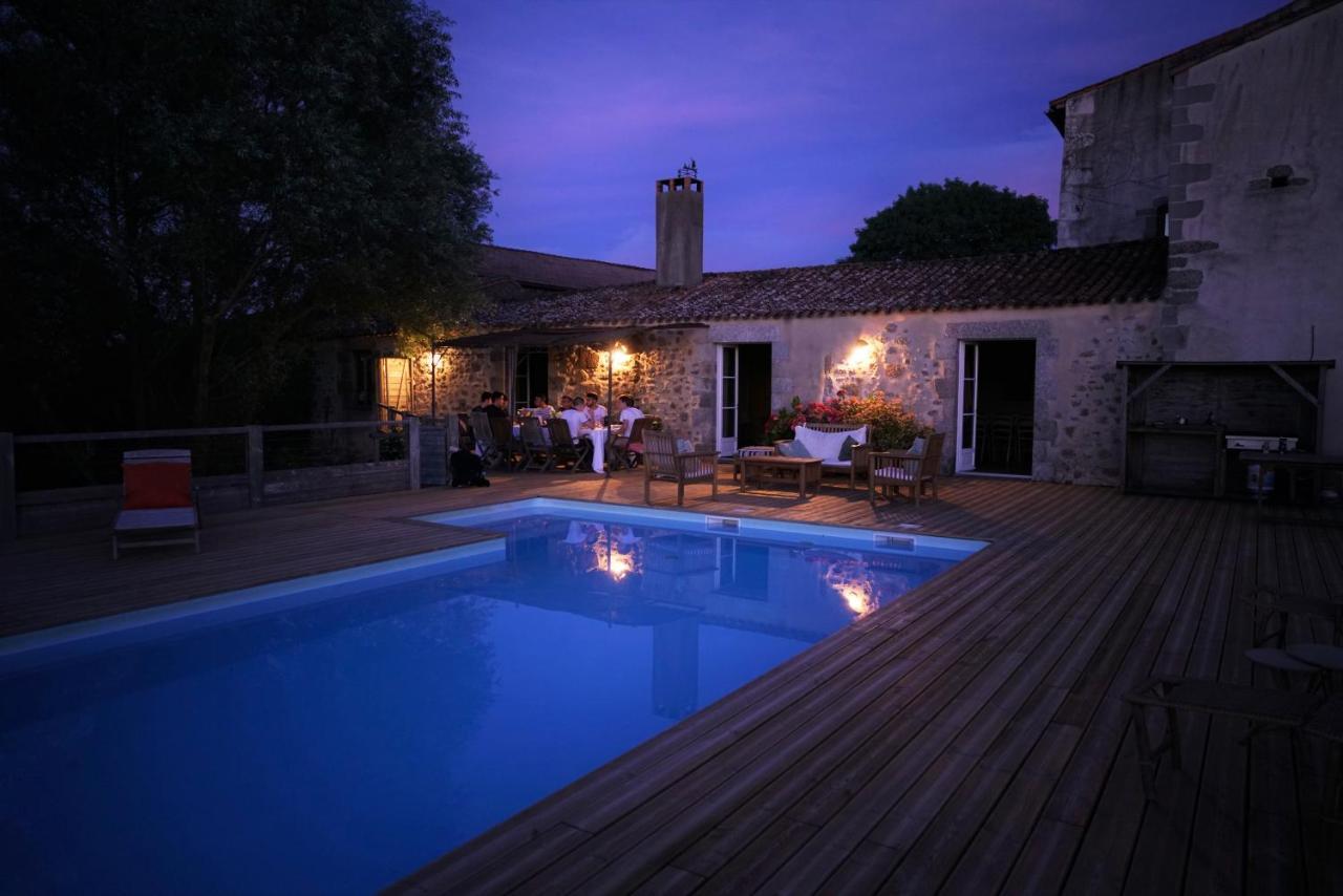 Les Chambres Du Logis Du Chatelier Bressuire Exterior foto