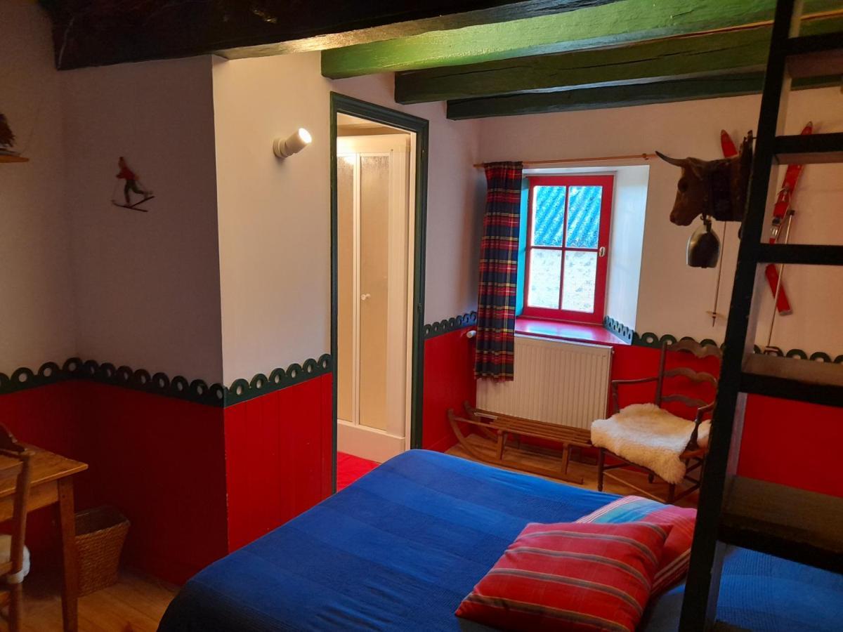 Les Chambres Du Logis Du Chatelier Bressuire Exterior foto